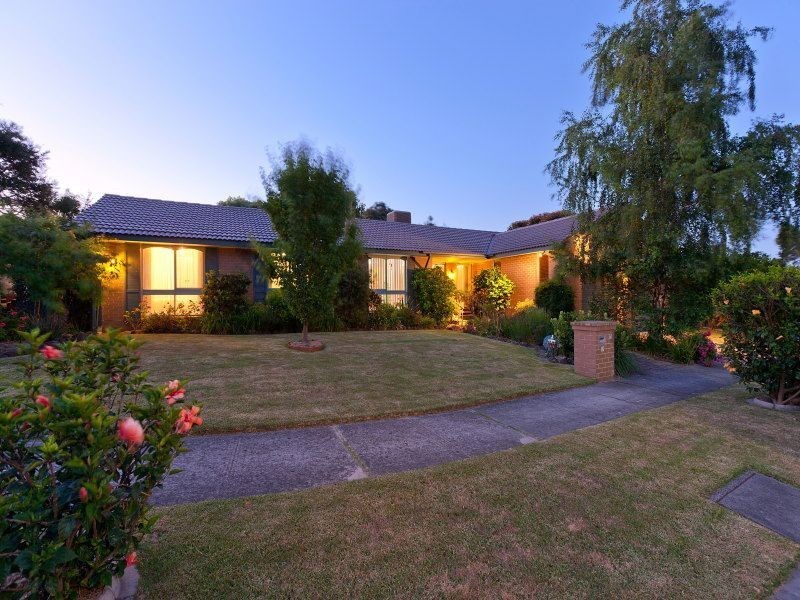 10 Guildford Close, Frankston VIC 3199