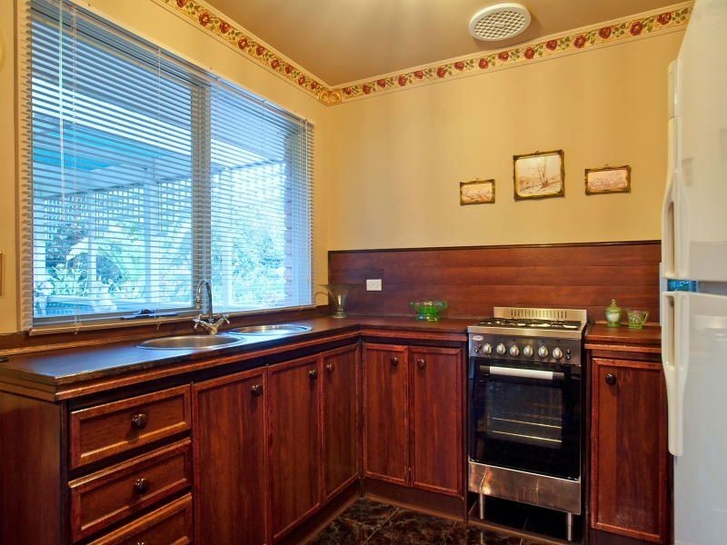 93 Raphael Crescent, Frankston VIC 3199