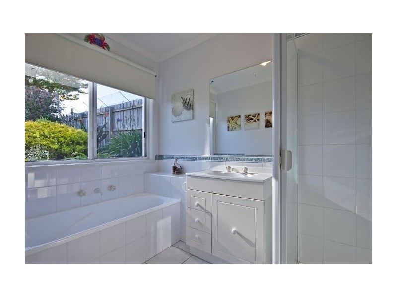 11 Bernard Court, Somerville VIC 3912