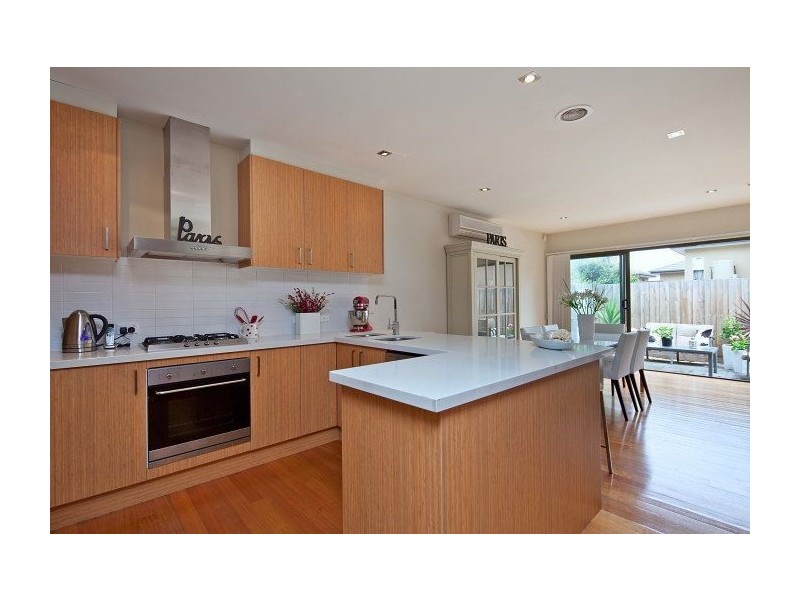 2/30-32 Yuille Street, Frankston VIC 3199