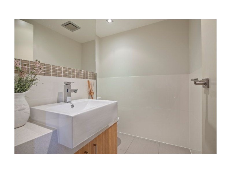 2/30-32 Yuille Street, Frankston VIC 3199