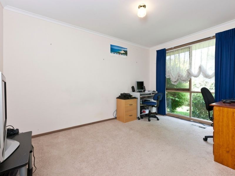 6 Carla Court, Somerville VIC 3912