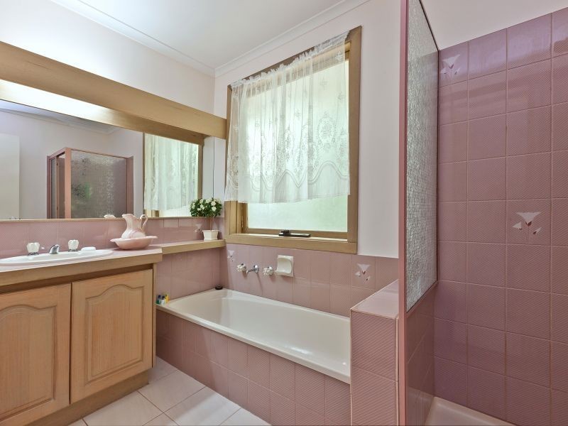 6 Carla Court, Somerville VIC 3912