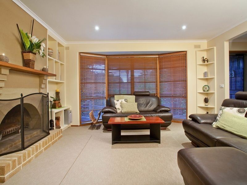 4 Dorchester Court, Frankston VIC 3199