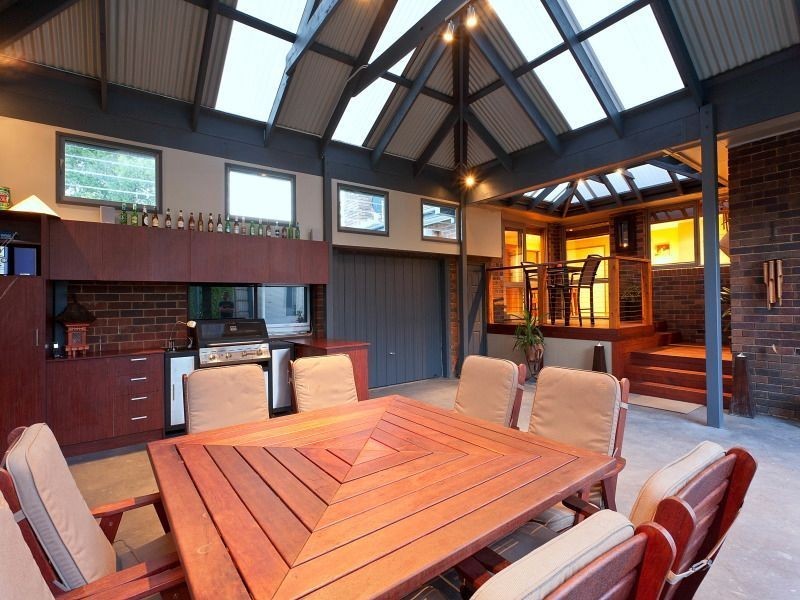 4 Dorchester Court, Frankston VIC 3199