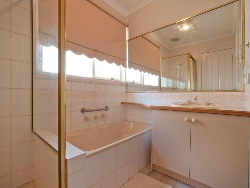 18 Norman Avenue, Frankston South VIC 3199