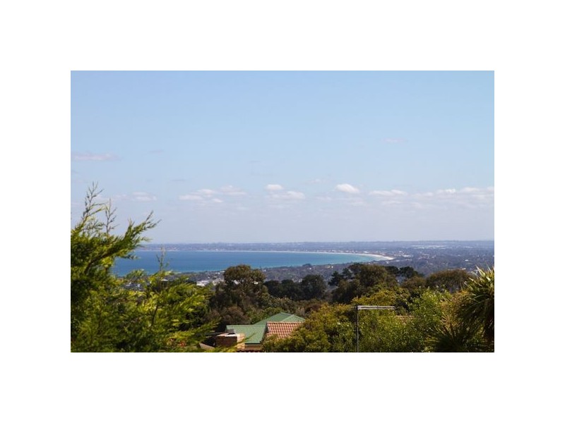 54 Mount Erin Crescent, Frankston South VIC 3199