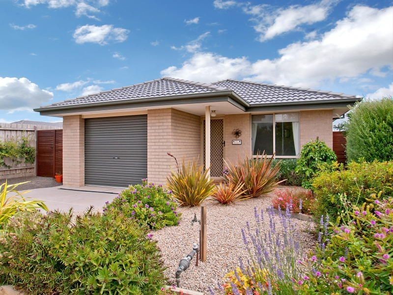 2/20 Banksia Cresent, Tyabb VIC 3913
