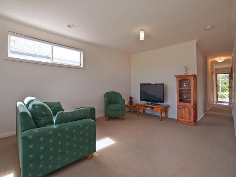2/20 Banksia Cresent, Tyabb VIC 3913