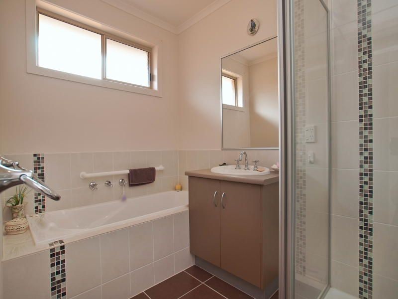 2/20 Banksia Cresent, Tyabb VIC 3913