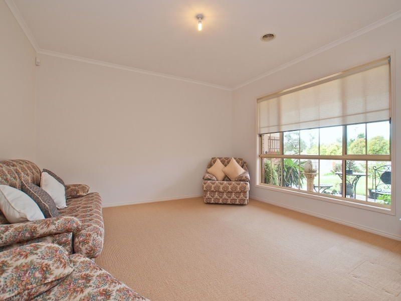 2A Bartlett  Street, Frankston South VIC 3199