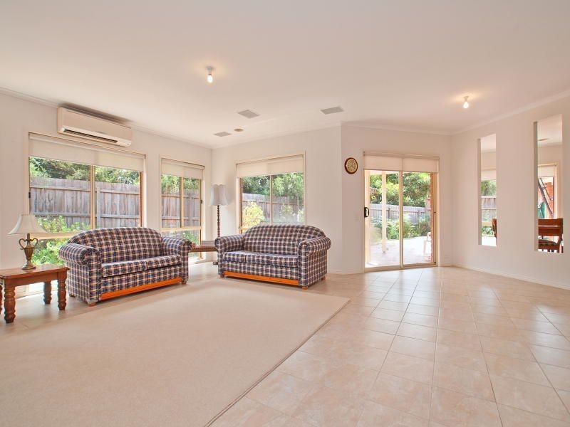 2A Bartlett  Street, Frankston South VIC 3199