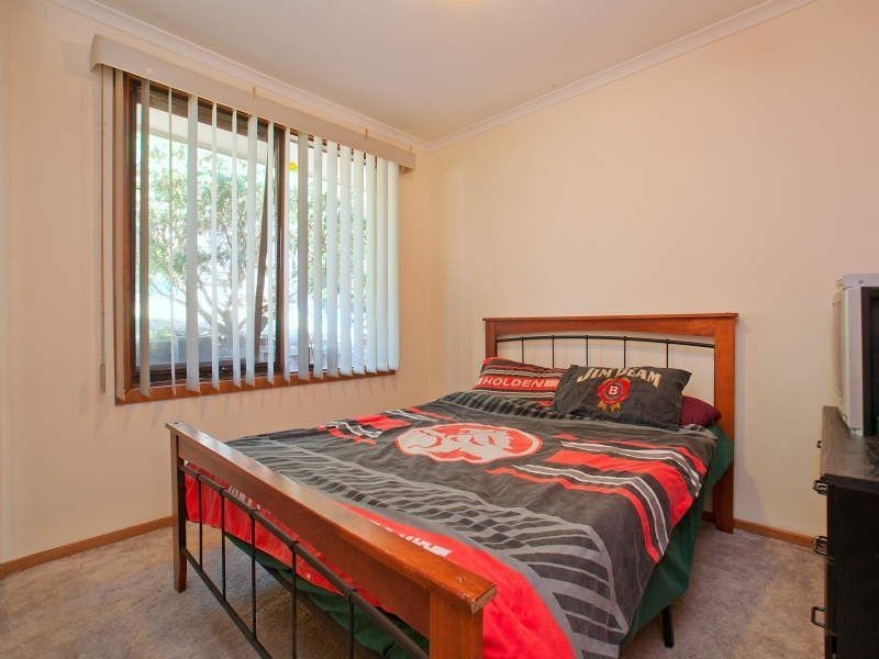 24 Coprosma Avenue, Frankston VIC 3199