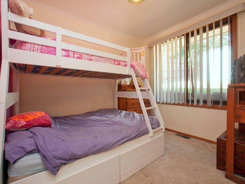 24 Coprosma Avenue, Frankston VIC 3199