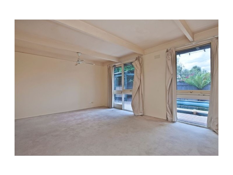 104 Grimwade Crescent, Frankston VIC 3199