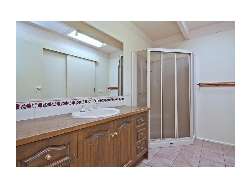 104 Grimwade Crescent, Frankston VIC 3199