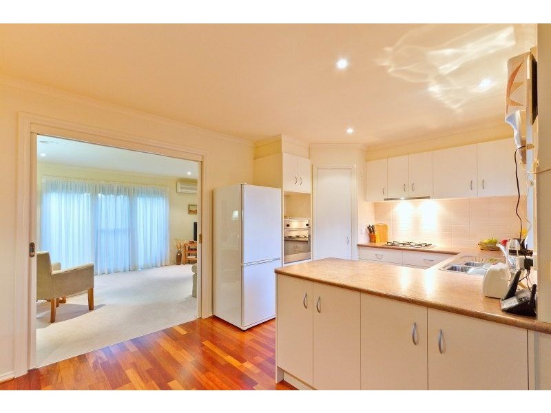 19 Pine Hill Drive, Frankston VIC 3199