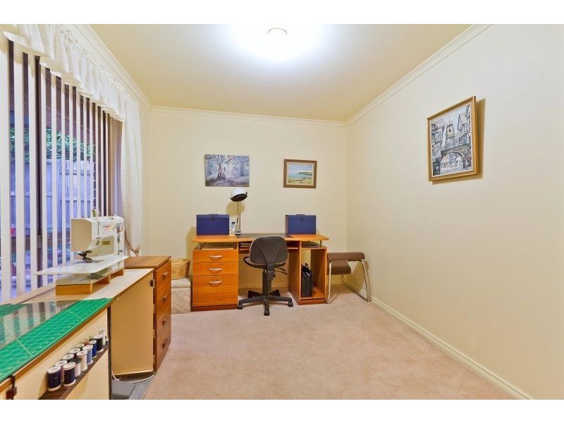 19 Pine Hill Drive, Frankston VIC 3199