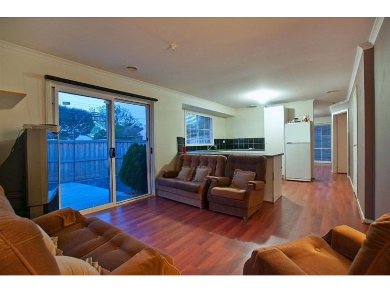 2B Raymond Avenue, Frankston VIC 3199