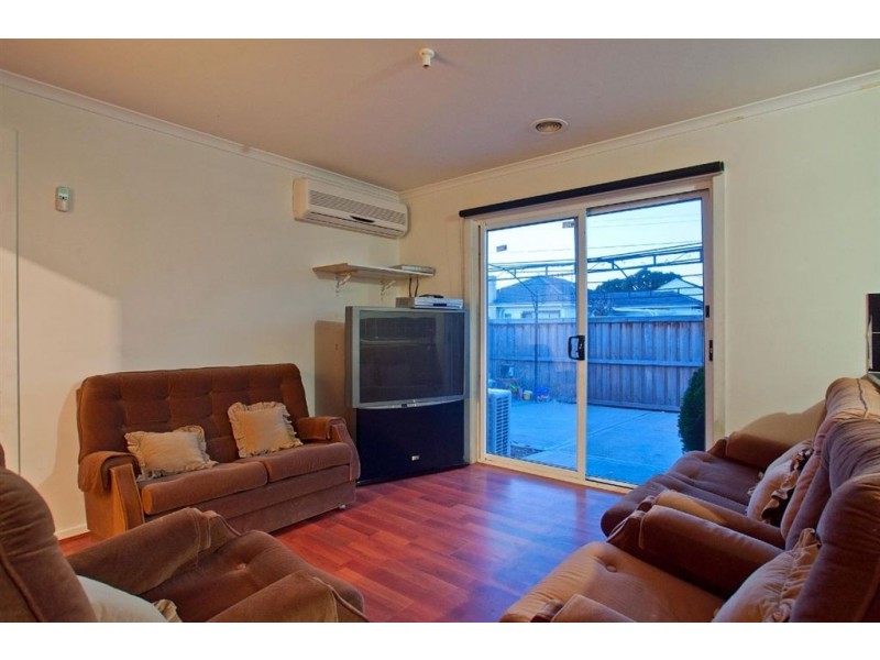 2B Raymond Avenue, Frankston VIC 3199