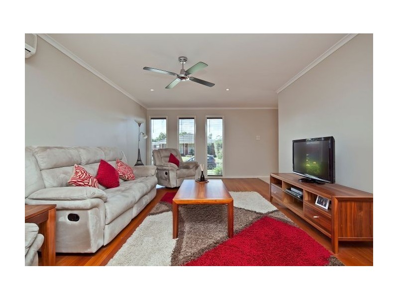 24 Kinsale Street, Seaford VIC 3198