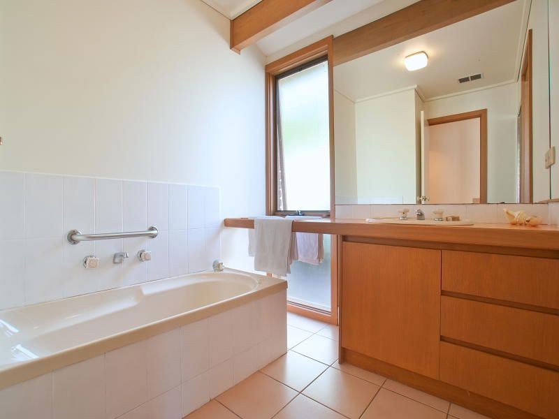 10 Blackwood Court, Frankston South VIC 3199