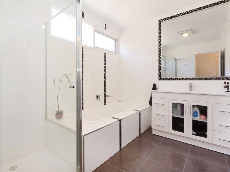 2/7 Rodney Court, Frankston VIC 3199