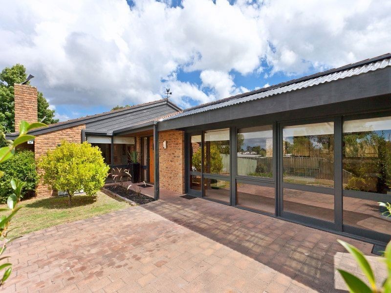 6 Conifer Court, Frankston South VIC 3199