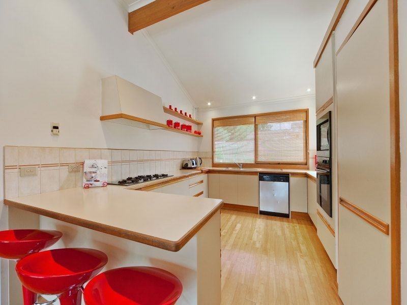 6 Conifer Court, Frankston South VIC 3199