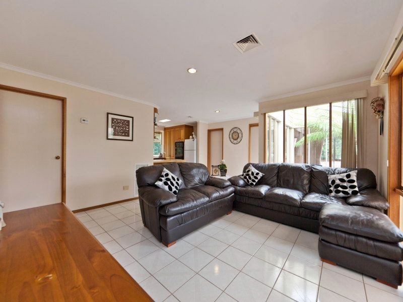 98 Woodside Avenue, Frankston South VIC 3199
