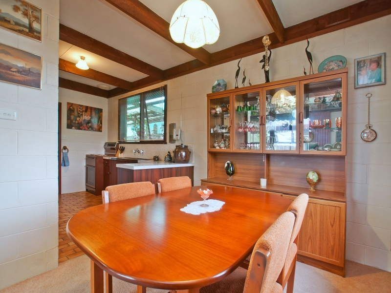 11 Pine Hill Drive, Frankston VIC 3199