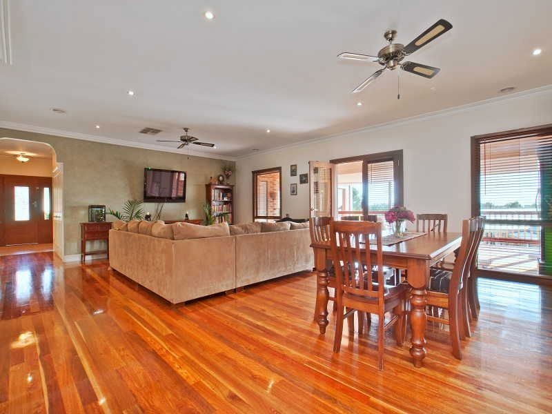 64 Apple Berry Avenue, Langwarrin VIC 3910