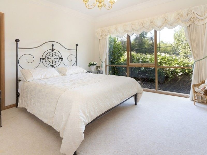 11 Chetwyn Court, Frankston South VIC 3199