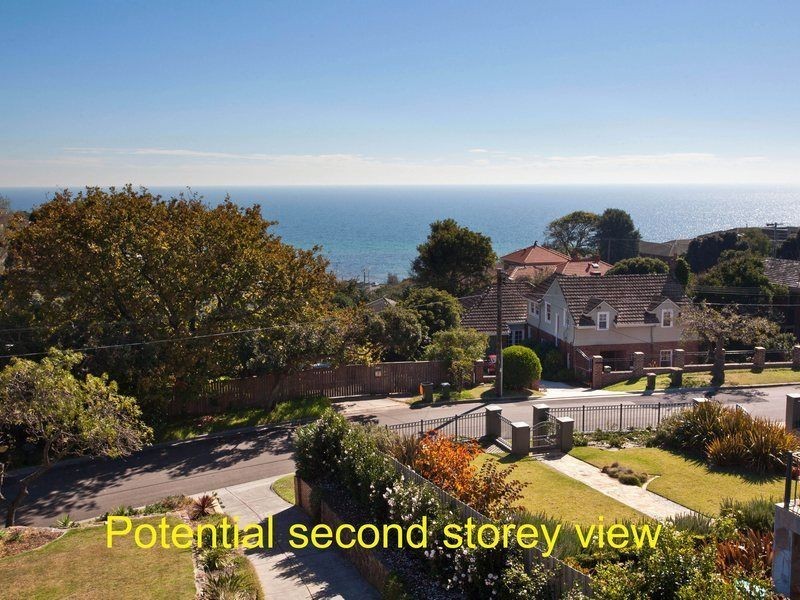 7 Fenton Crescent, Frankston South VIC 3199