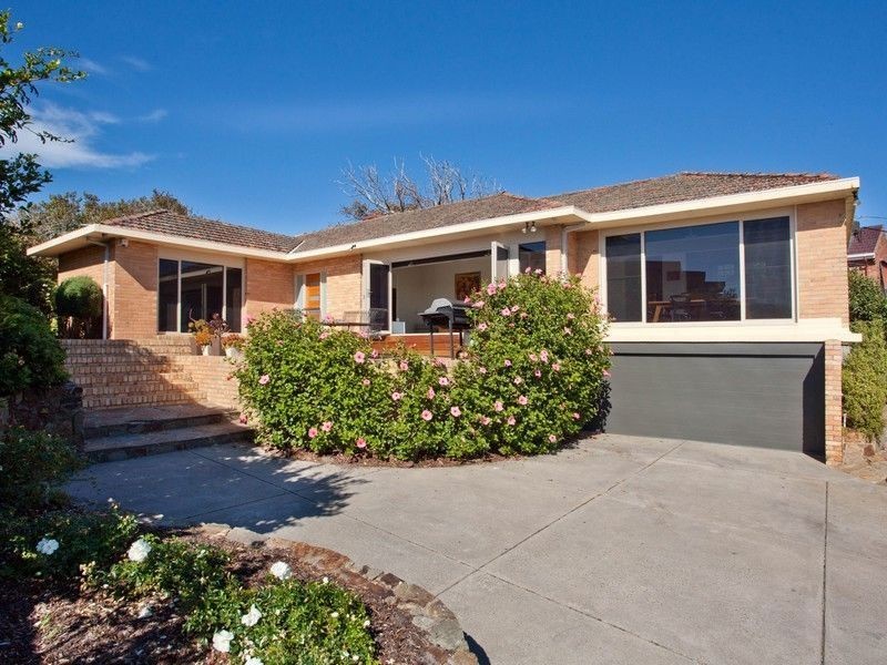 7 Fenton Crescent, Frankston South VIC 3199