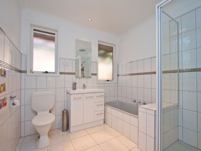 16 Charleville Court, Carrum Downs VIC 3201