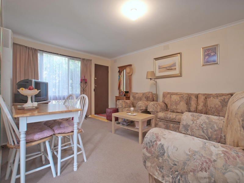 2/10 Bloom Street, Frankston VIC 3199