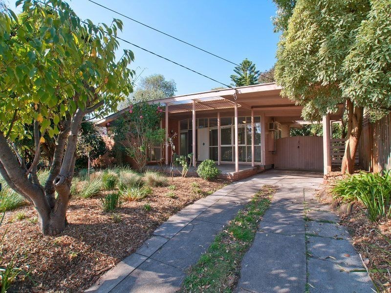 17 Berberis Crescent, Frankston VIC 3199