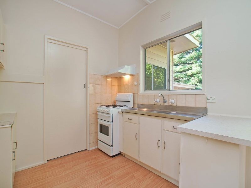17 Berberis Crescent, Frankston VIC 3199