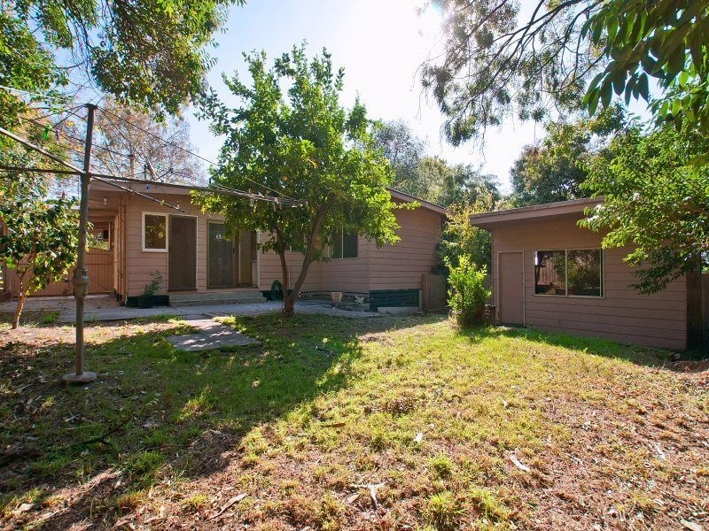 17 Berberis Crescent, Frankston VIC 3199