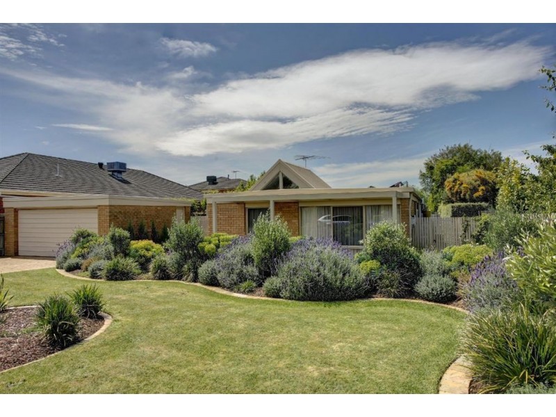 20 Highland Drive, Frankston South VIC 3199