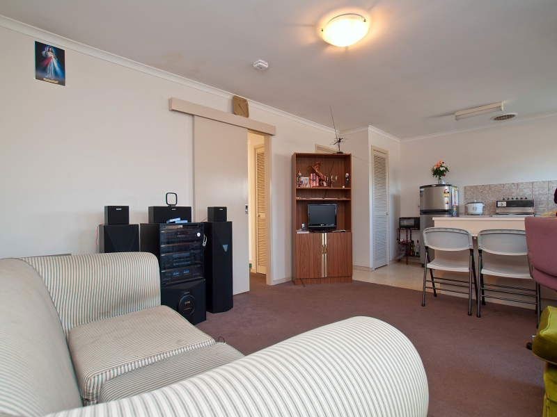 13/15 Cricklewood Avenue, Frankston VIC 3199