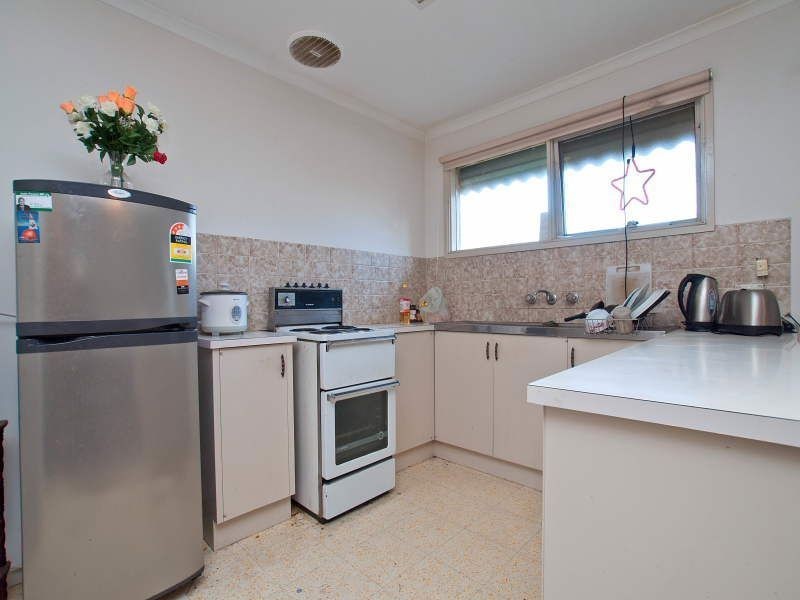 13/15 Cricklewood Avenue, Frankston VIC 3199