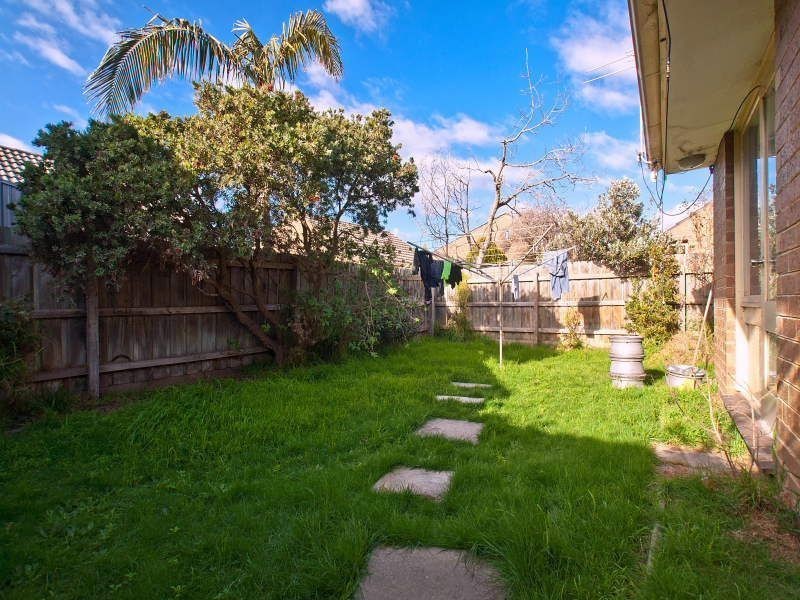 13/15 Cricklewood Avenue, Frankston VIC 3199