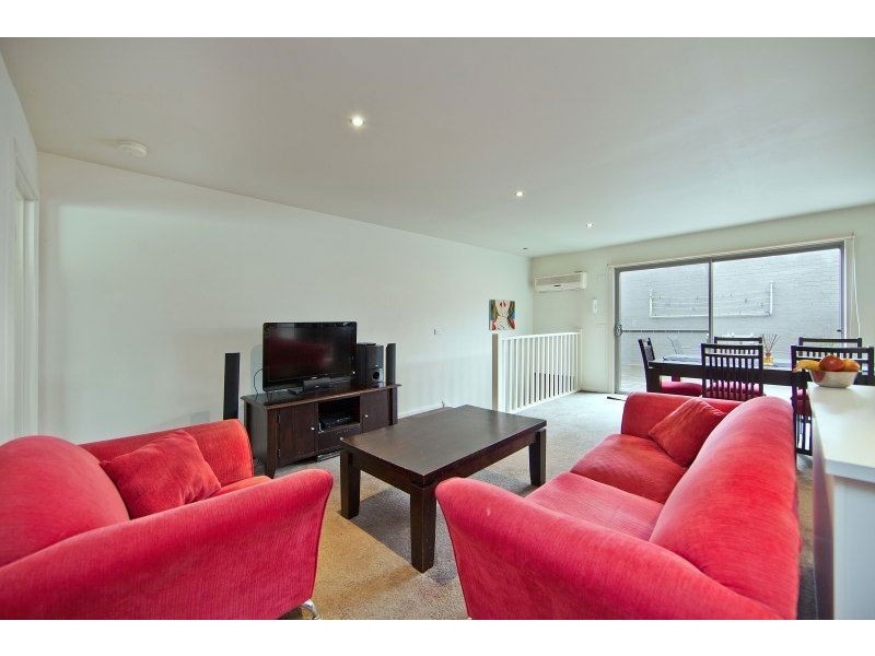 2/6 Fairway Street, Frankston VIC 3199