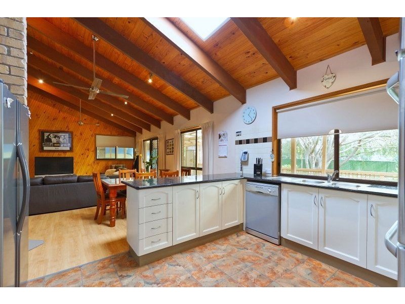 20 Raymond Street, Somerville VIC 3912