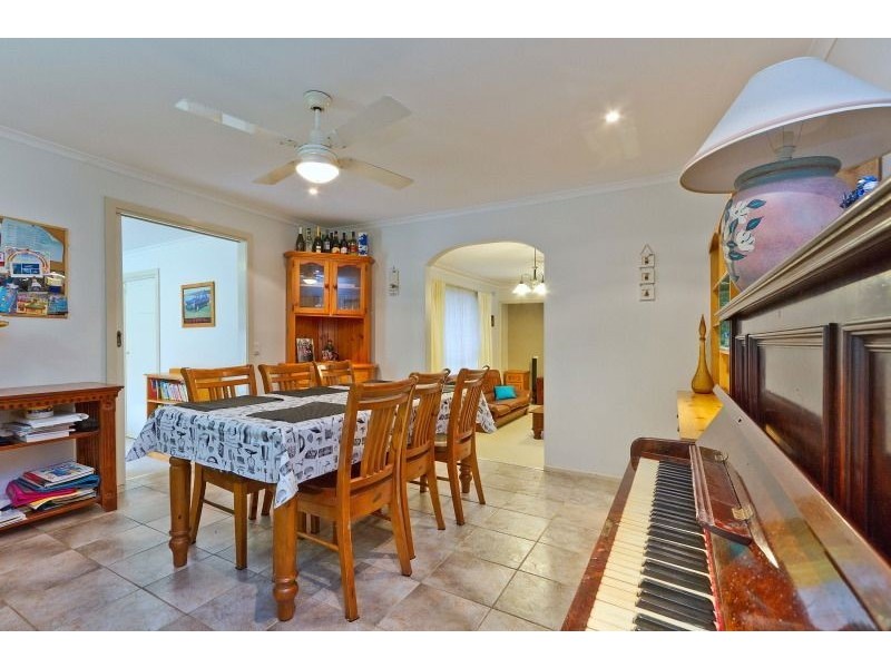 10 Melaleuca Court, Frankston VIC 3199