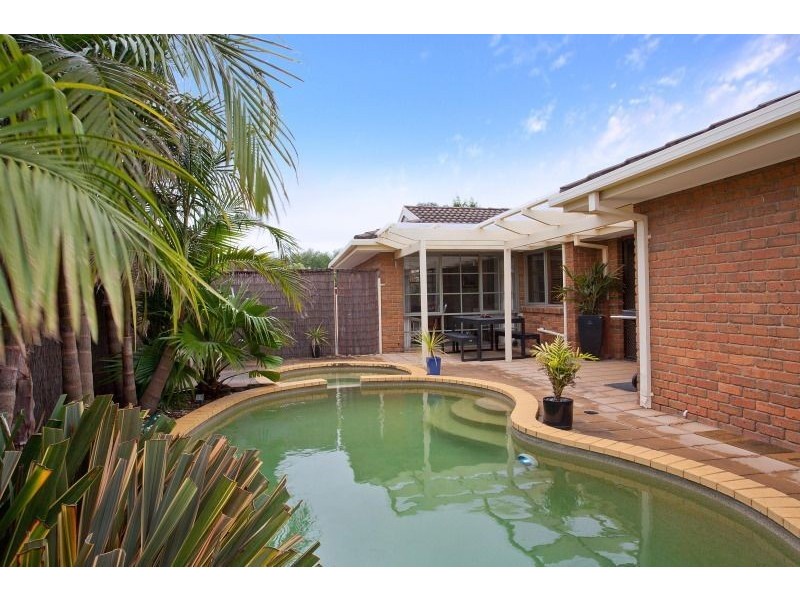 2 Ondean Court, Frankston VIC 3199