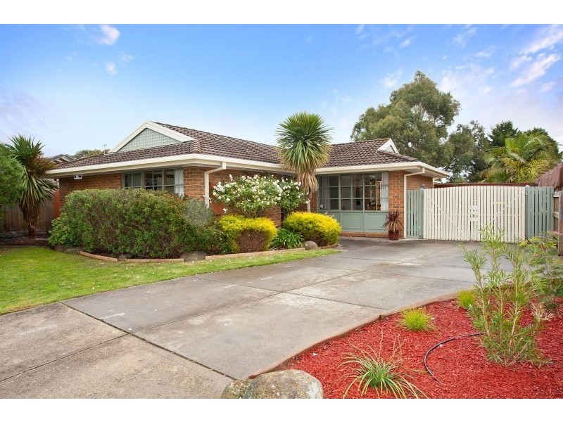 2 Ondean Court, Frankston VIC 3199