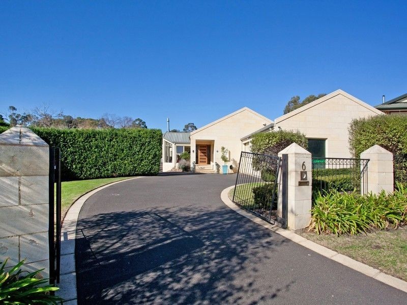 6 Parkland Close, Frankston South VIC 3199